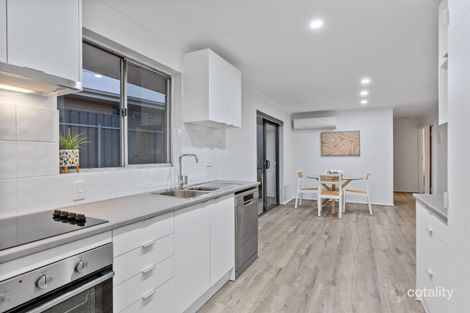 Property photo of 13 Kingsbridge Drive Morphett Vale SA 5162