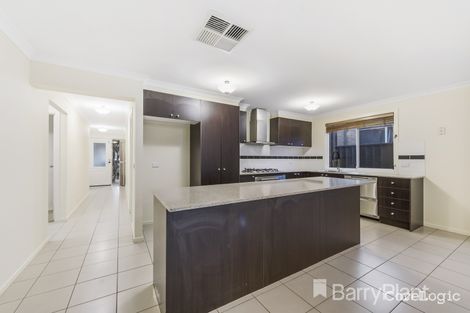 Property photo of 40 Erin Square Deer Park VIC 3023