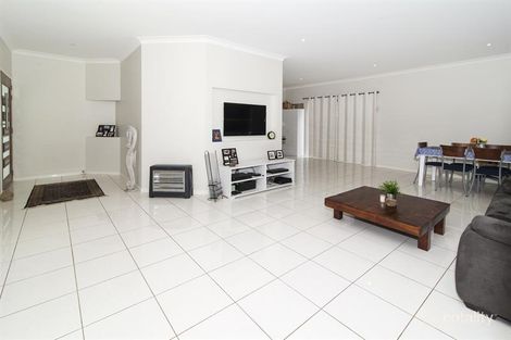 Property photo of 3 Head Street Centenary Heights QLD 4350