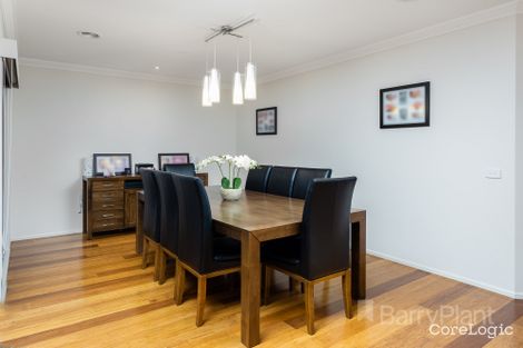 Property photo of 25 Martaban Crescent Point Cook VIC 3030