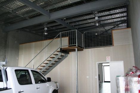 Property photo of 2/14 Mount Milman Drive Smithfield QLD 4878