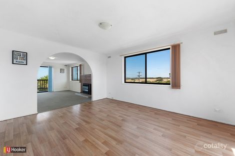 Property photo of 32 Capes Road Lakes Entrance VIC 3909