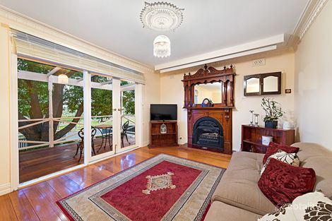 Property photo of 42 Thompson Street Avondale Heights VIC 3034