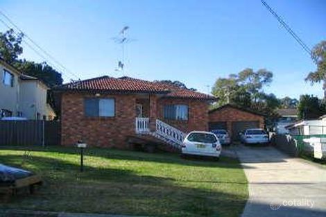 18 Hugh Ave, Peakhurst, NSW 2210