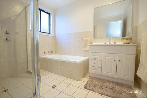 Property photo of 30 Bellerive Close West Hoxton NSW 2171