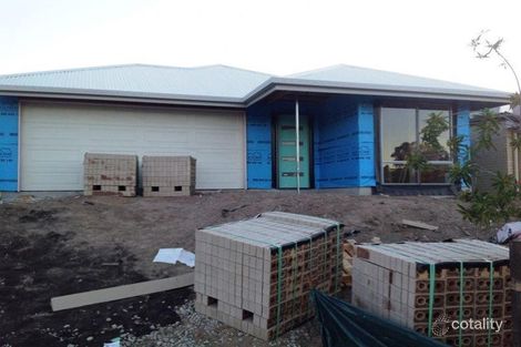 Property photo of 11 Spey Close Deebing Heights QLD 4306