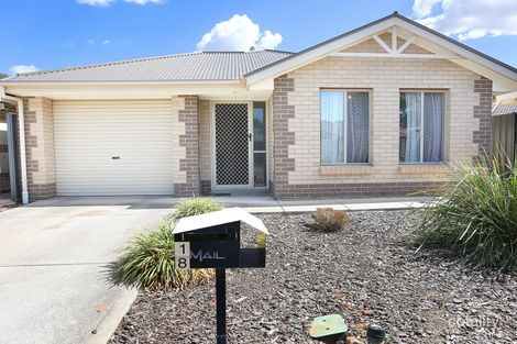 18 Wattle Cres, Munno Para West, SA 5115
