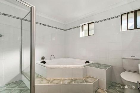Property photo of 4 Poplar Avenue Unanderra NSW 2526