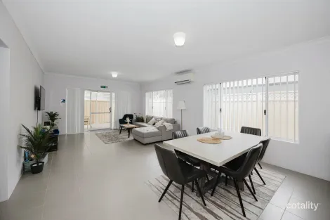 Property photo of 10 Le Souef Street Maddington WA 6109