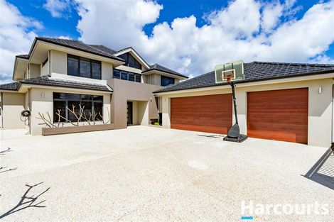 Property photo of 18 Erins Isle Dudley Park WA 6210