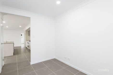 8 Narella St, Collingwood Park, QLD 4301