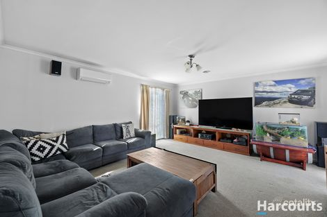 Property photo of 6 Lomandra Court Drouin VIC 3818