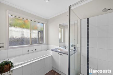 Property photo of 6 Lomandra Court Drouin VIC 3818