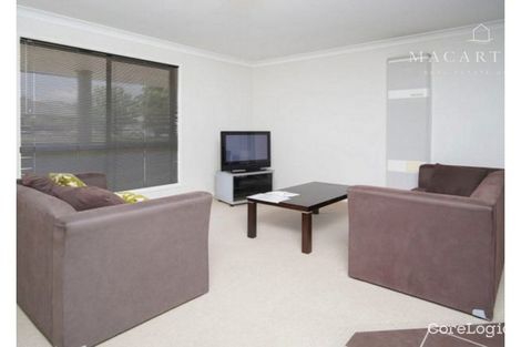 Property photo of 20 Birri Place Glenfield Park NSW 2650