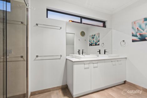Property photo of 3 Black Swan Court Lara VIC 3212