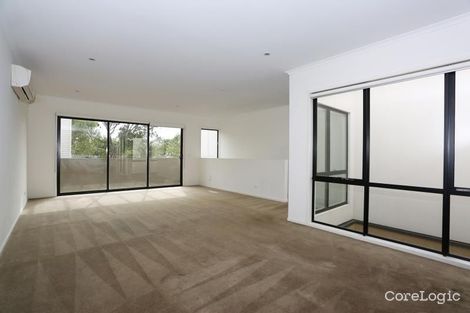 Property photo of 19 Gorman Drive Mill Park VIC 3082