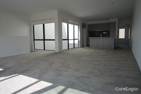 Property photo of 19 Gorman Drive Mill Park VIC 3082