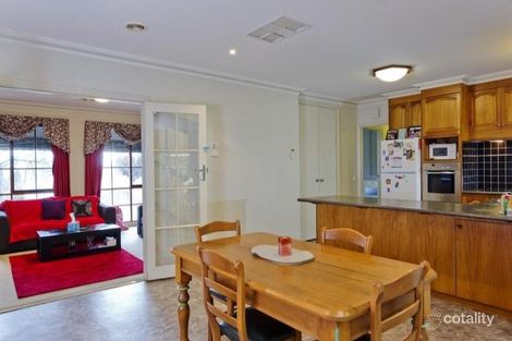Property photo of 3 Kooyong Close Kennington VIC 3550