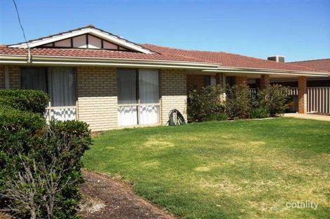 13 Cowan Way, Merredin, WA 6415