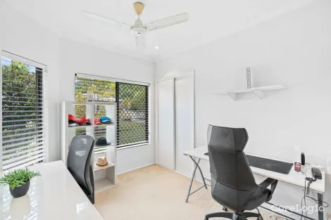 Property photo of 32 Nell Close Kanimbla QLD 4870
