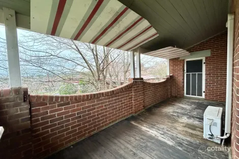Property photo of 59 Edwards Street Young NSW 2594