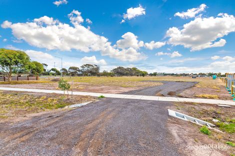 Property photo of 5 Ridge Court Lethbridge VIC 3332