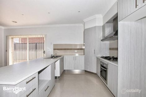 Property photo of 6 Serenity Way Craigieburn VIC 3064