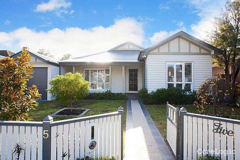 Property photo of 5 Adrian Street Bentleigh East VIC 3165