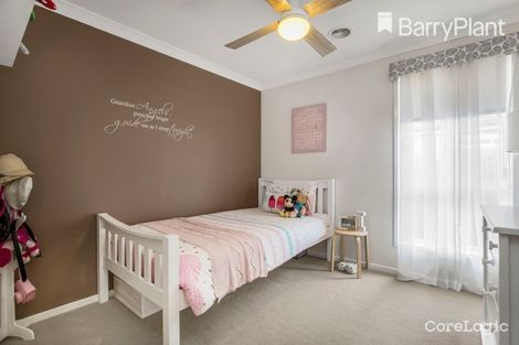 Property photo of 41 Stefan Drive Berwick VIC 3806