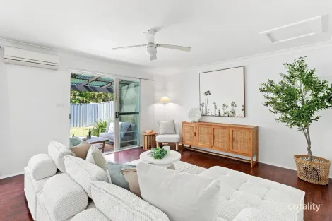 2/32 Aurora Pl, Bateau Bay, NSW 2261