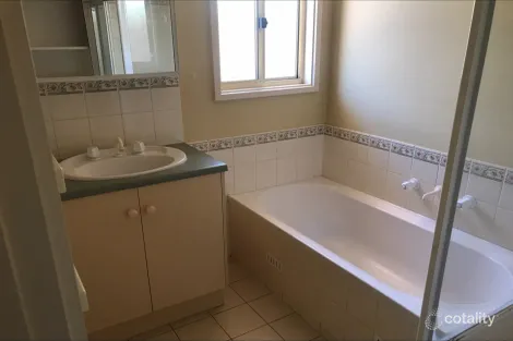 Property photo of 20 Santalum Way Roxby Downs SA 5725