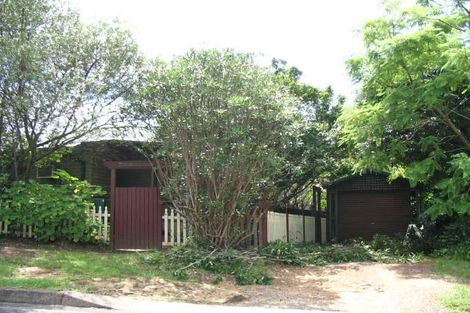 2 Bee Farm Rd, Springwood, NSW 2777