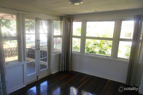 Property photo of 46 Donkin Street Scarborough QLD 4020