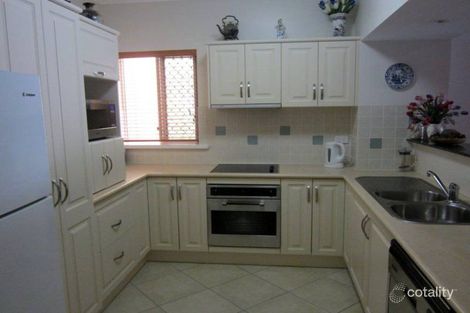 Property photo of 2/92-94 Mitchell Street North Ward QLD 4810