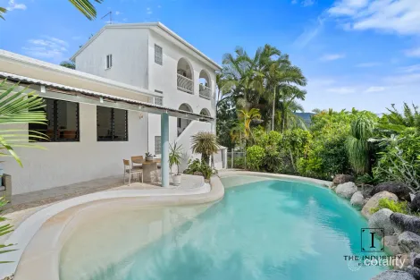 Property photo of 9-11 Wakunai Close Trinity Beach QLD 4879