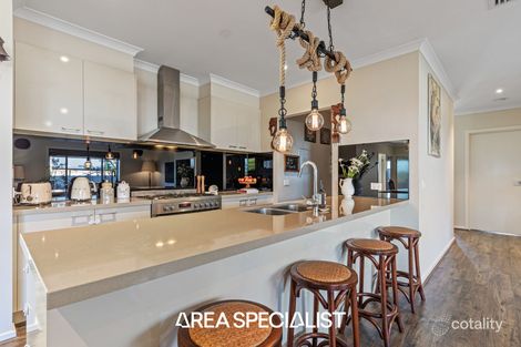 Property photo of 70 Superior Waters Pakenham VIC 3810