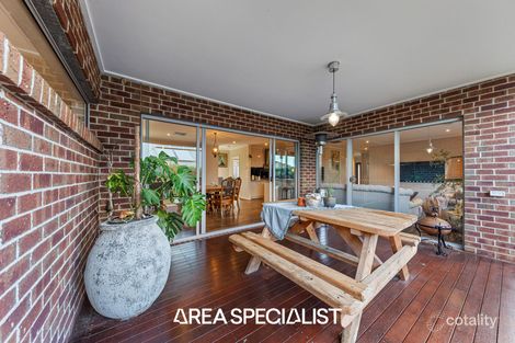 Property photo of 70 Superior Waters Pakenham VIC 3810