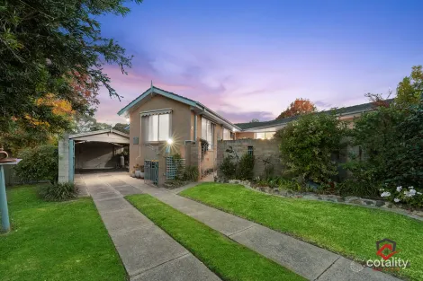 Property photo of 7 Blake Place Mawson ACT 2607