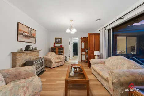 Property photo of 7 Blake Place Mawson ACT 2607