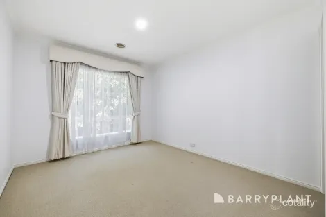 Property photo of 13 Clocktower Court Berwick VIC 3806