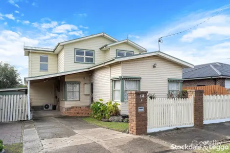 Property photo of 13 Terence Street Sunbury VIC 3429