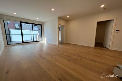 212/180 Reynolds Rd, Doncaster East, VIC 3109