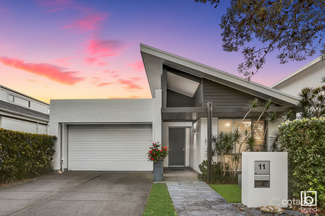 Property photo of 11 Edgewood Place Magenta NSW 2261