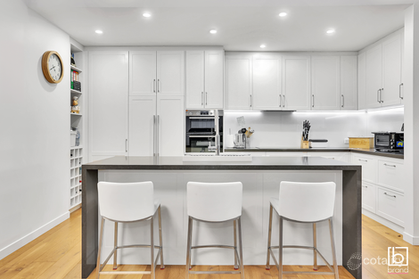 Property photo of 11 Edgewood Place Magenta NSW 2261
