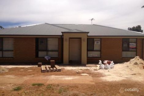 16 Swan Cres, Elizabeth South, SA 5112