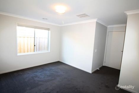 Property photo of 8 Hangar Drive Mount Duneed VIC 3217