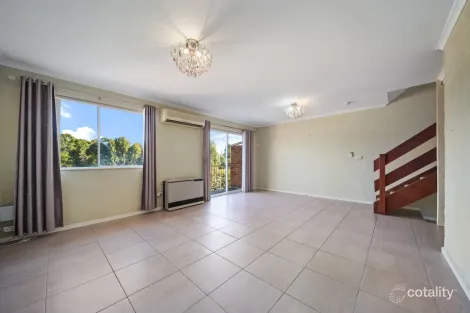 Property photo of 4/2 Doyle Place Karabar NSW 2620