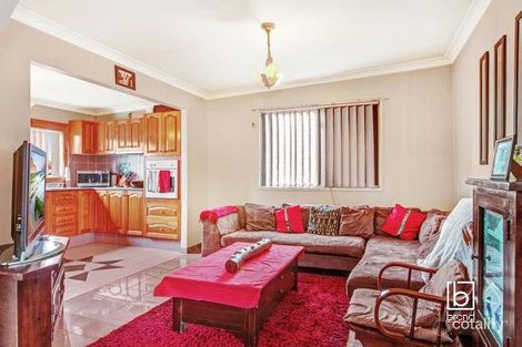 27 Norman St, Toukley, NSW 2263