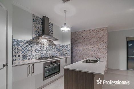 Property photo of 33 Explorer Street Yanchep WA 6035