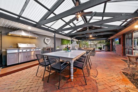 Property photo of 4 Greenacre Crescent Narre Warren VIC 3805